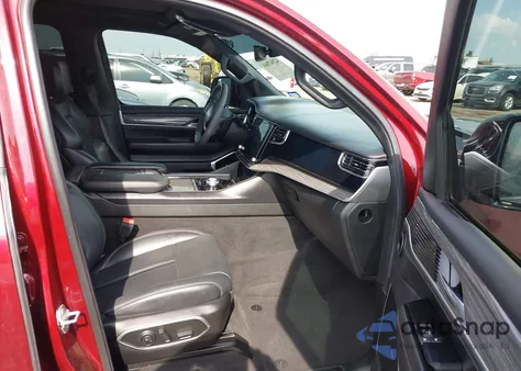 2022 Jeep Wagoneer Series Iii 4X4 из США, поврежденный, VIN 1C4SJVDTXNS103106